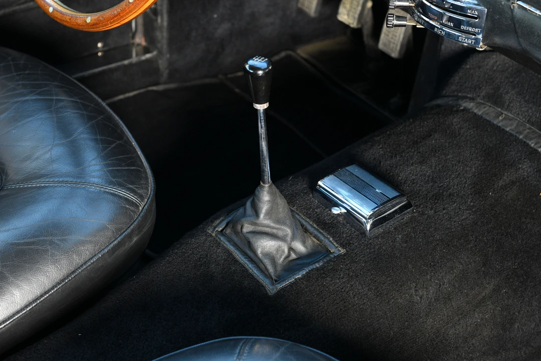 1966 Aston Martin DB6 Vantage - Image 19 of 31