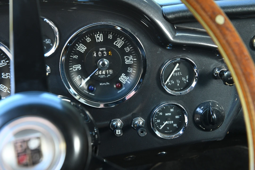 1966 Aston Martin DB6 Vantage - Image 18 of 31