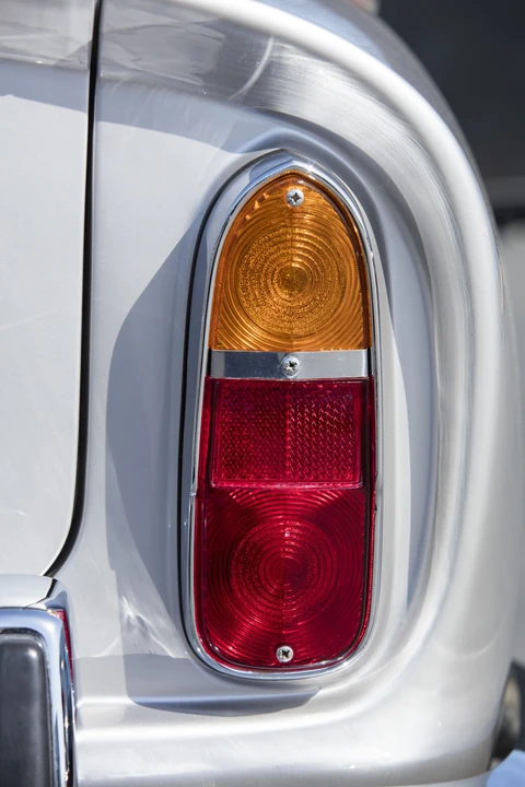1966 Aston Martin DB6 Vantage - Image 21 of 31