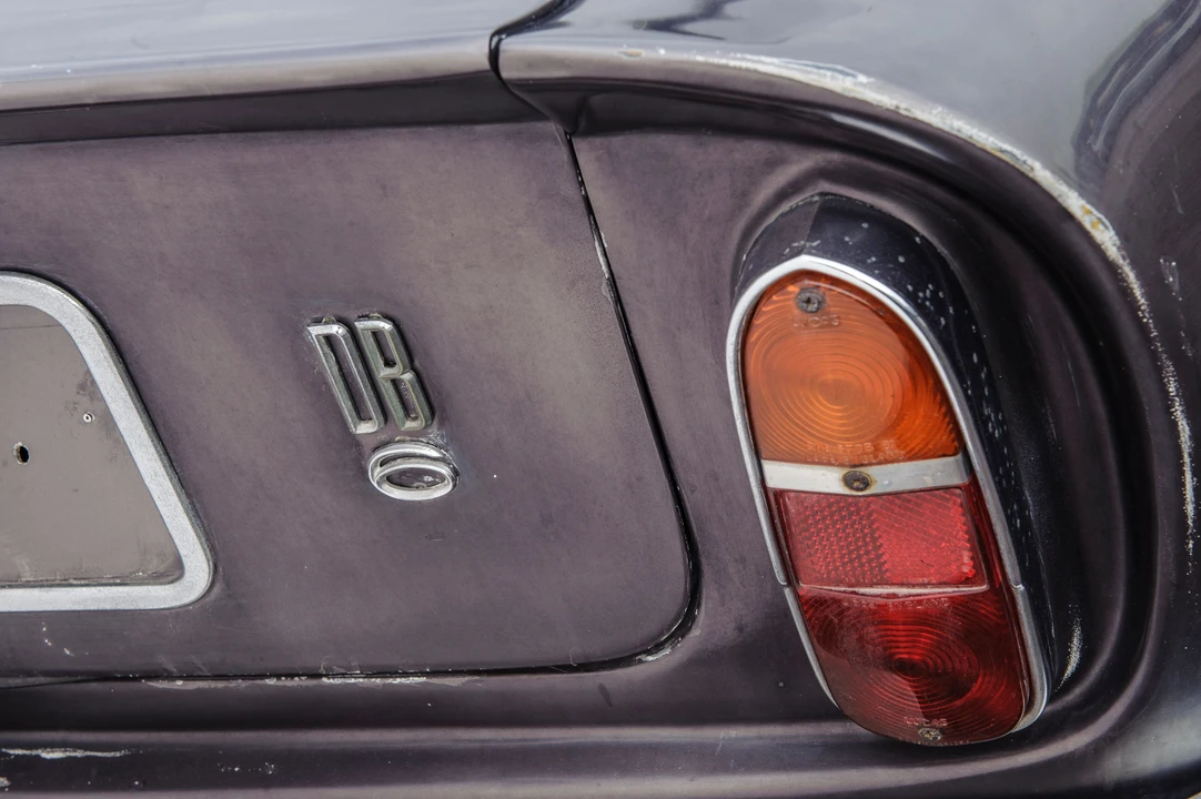 1966 Aston Martin DB6 Vantage - Image 15 of 19