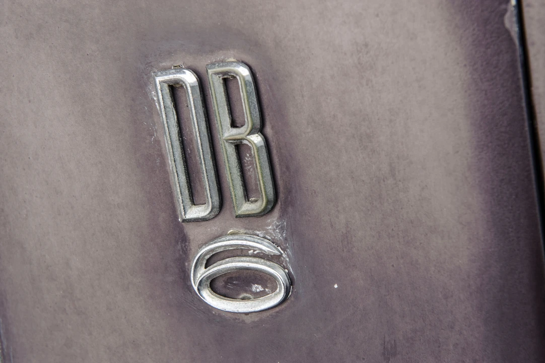 1966 Aston Martin DB6 Vantage - Image 14 of 19