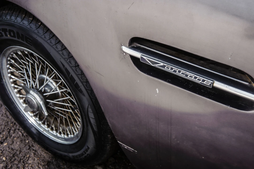 1966 Aston Martin DB6 Vantage - Image 16 of 19