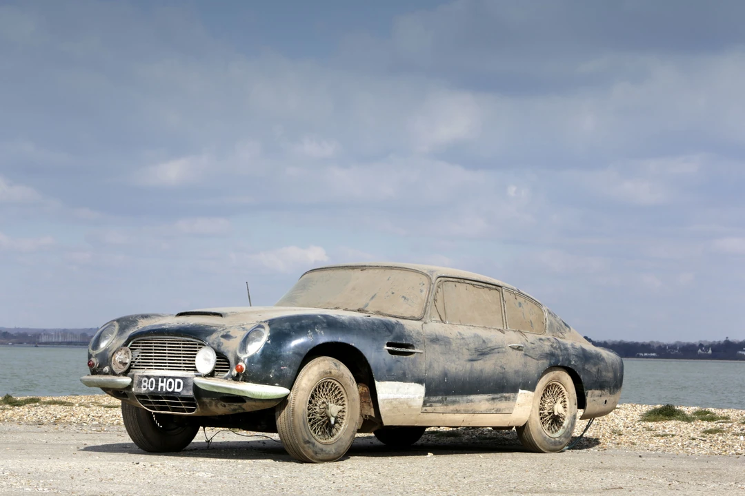 1966 Aston Martin DB6 Vantage - Image 28 of 31