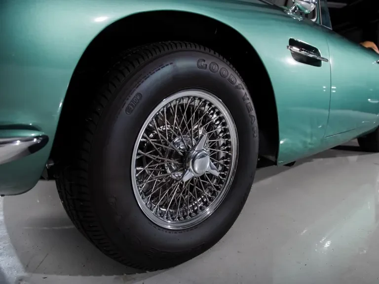 1966 Aston Martin DB6 Volante - Image 16 of 31