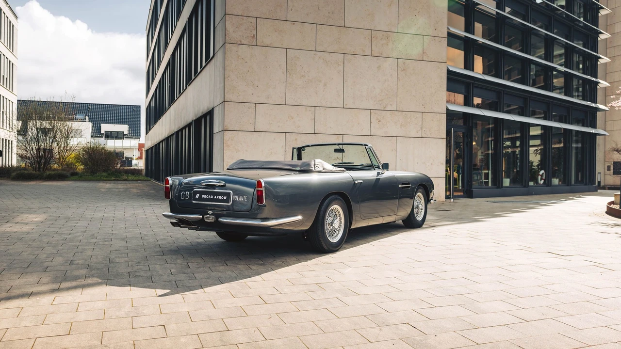 1966 Aston Martin DB6 Volante - Image 21 of 31