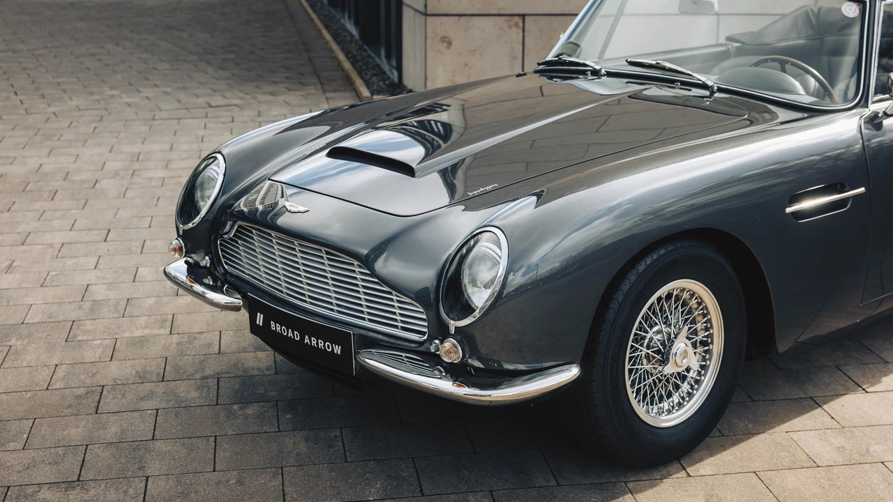1966 Aston Martin DB6 Volante - Image 29 of 31