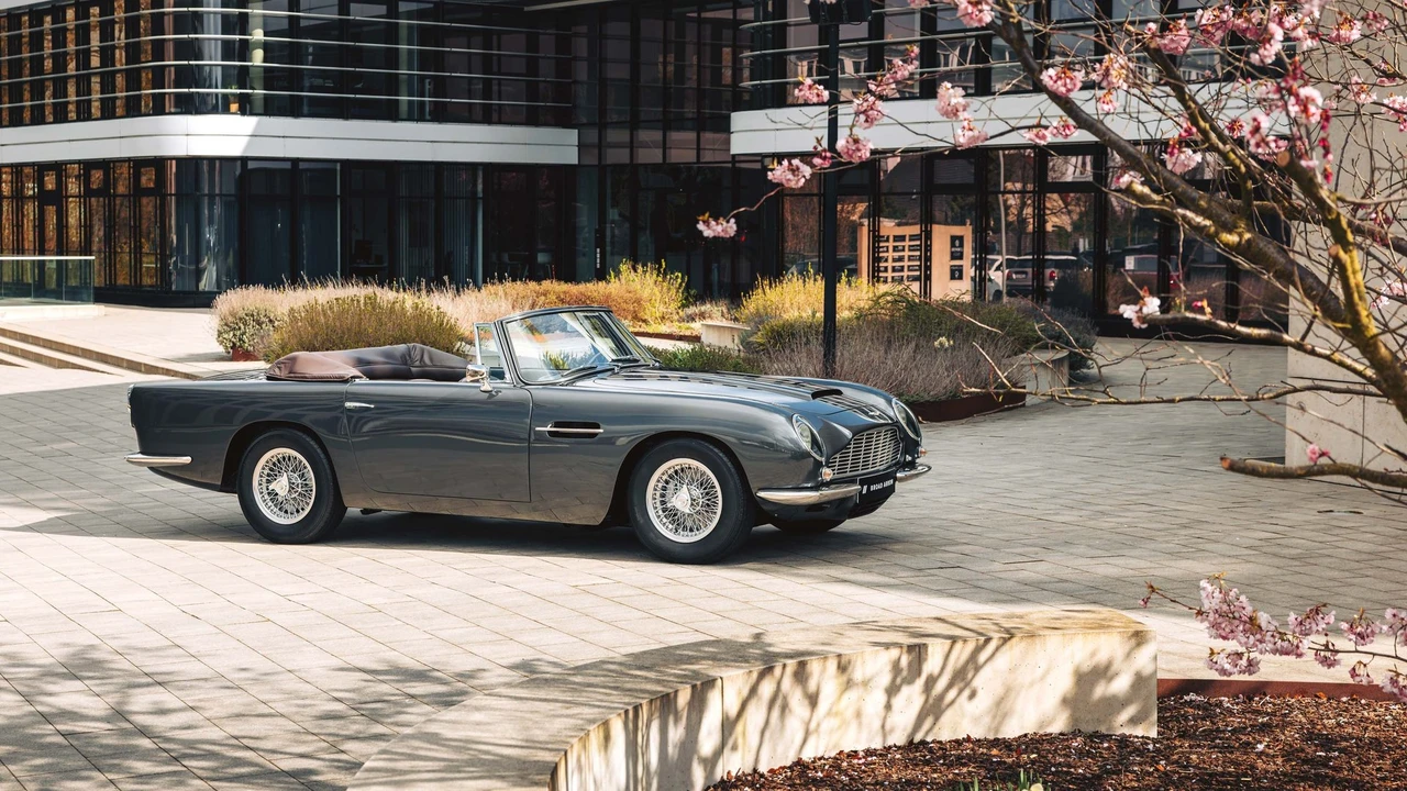 1966 Aston Martin DB6 Volante - Image 26 of 31