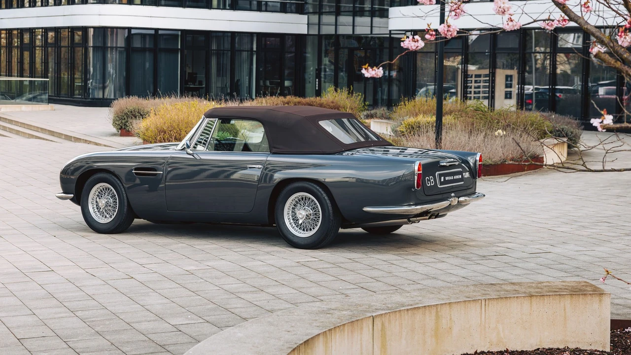 1966 Aston Martin DB6 Volante - Image 8 of 31