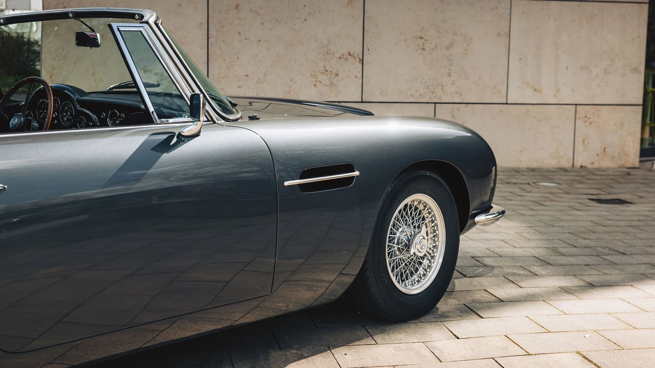 1966 Aston Martin DB6 Volante - Image 22 of 31