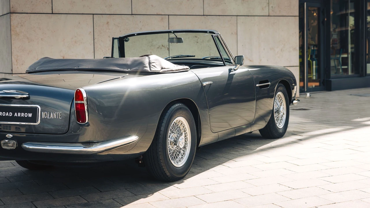 1966 Aston Martin DB6 Volante - Image 19 of 31