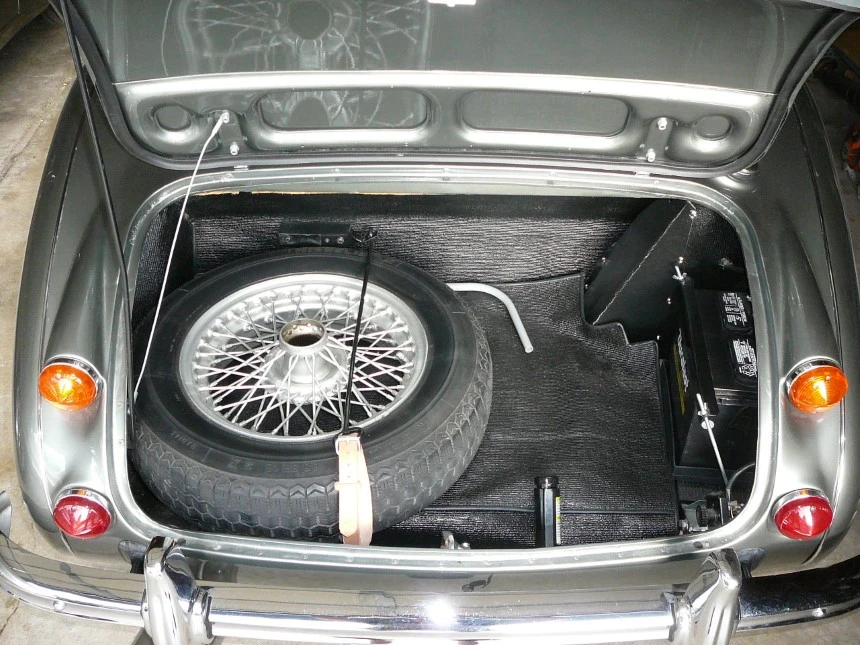 1966 Austin-Healey 3000 Mark III - Image 29 of 31