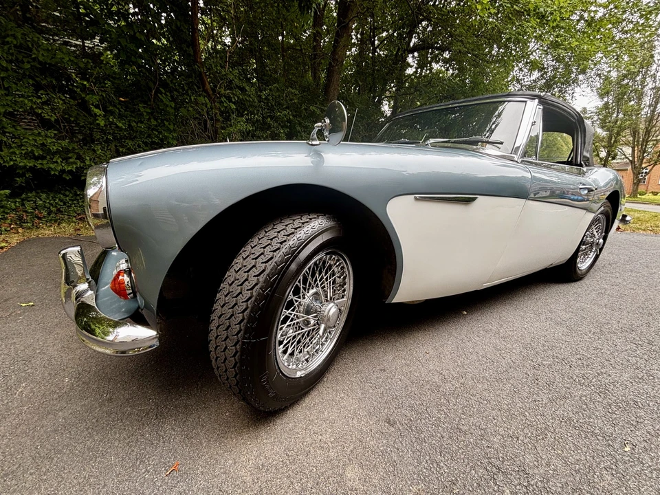 1966 Austin-Healey 3000 Mark III - Image 17 of 31