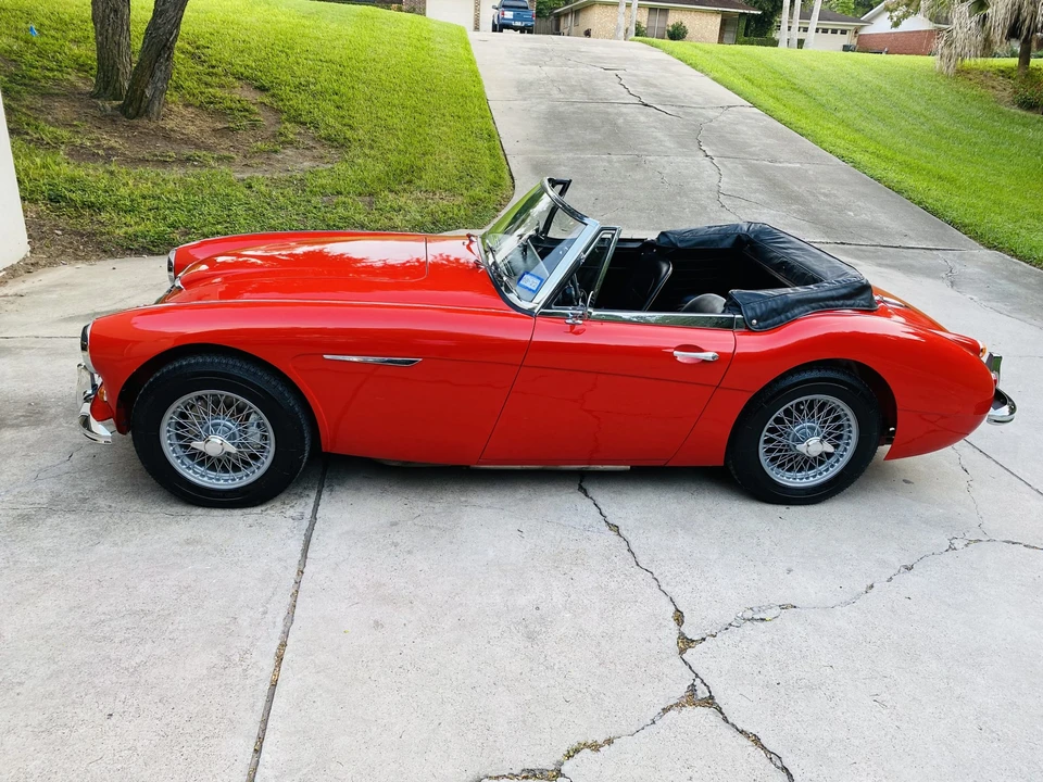 1966 Austin-Healey 3000 Mark III - Image 16 of 31