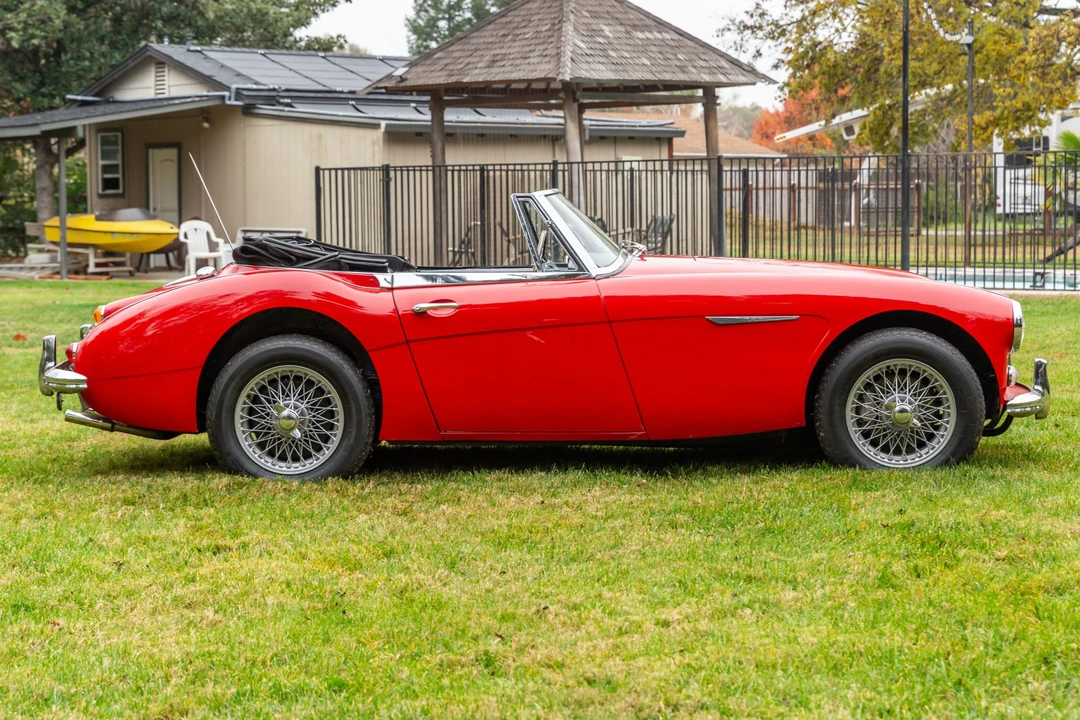 1966 Austin-Healey 3000 Mark III - Image 8 of 31