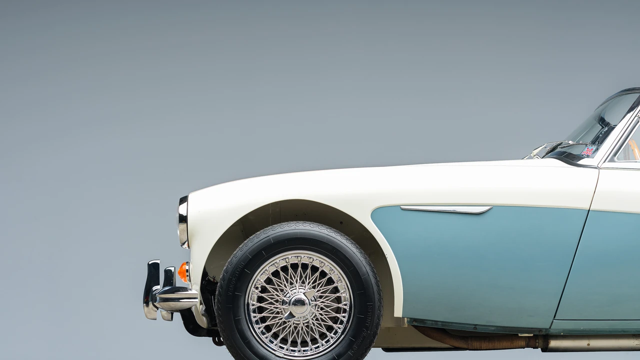1966 Austin-Healey 3000 Mark III - Image 22 of 31