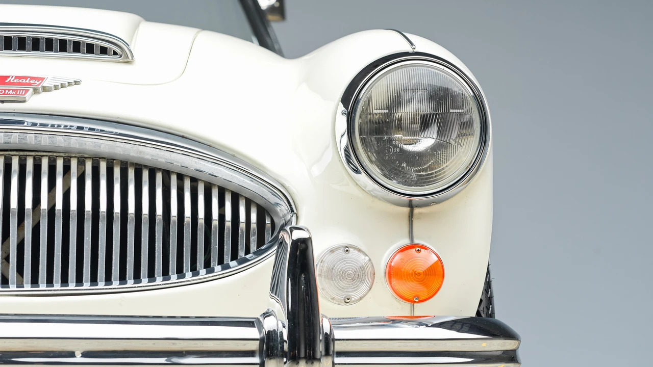 1966 Austin-Healey 3000 Mark III - Image 30 of 31