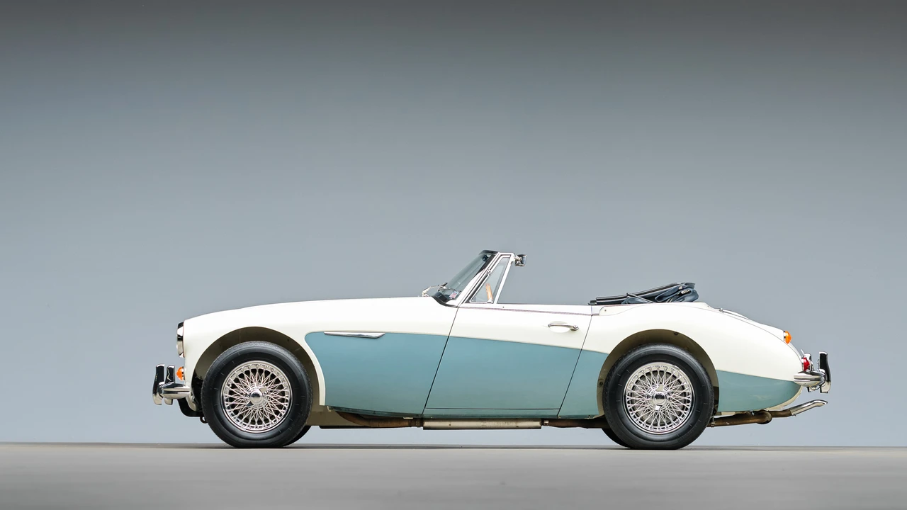 1966 Austin-Healey 3000 Mark III - Image 14 of 31
