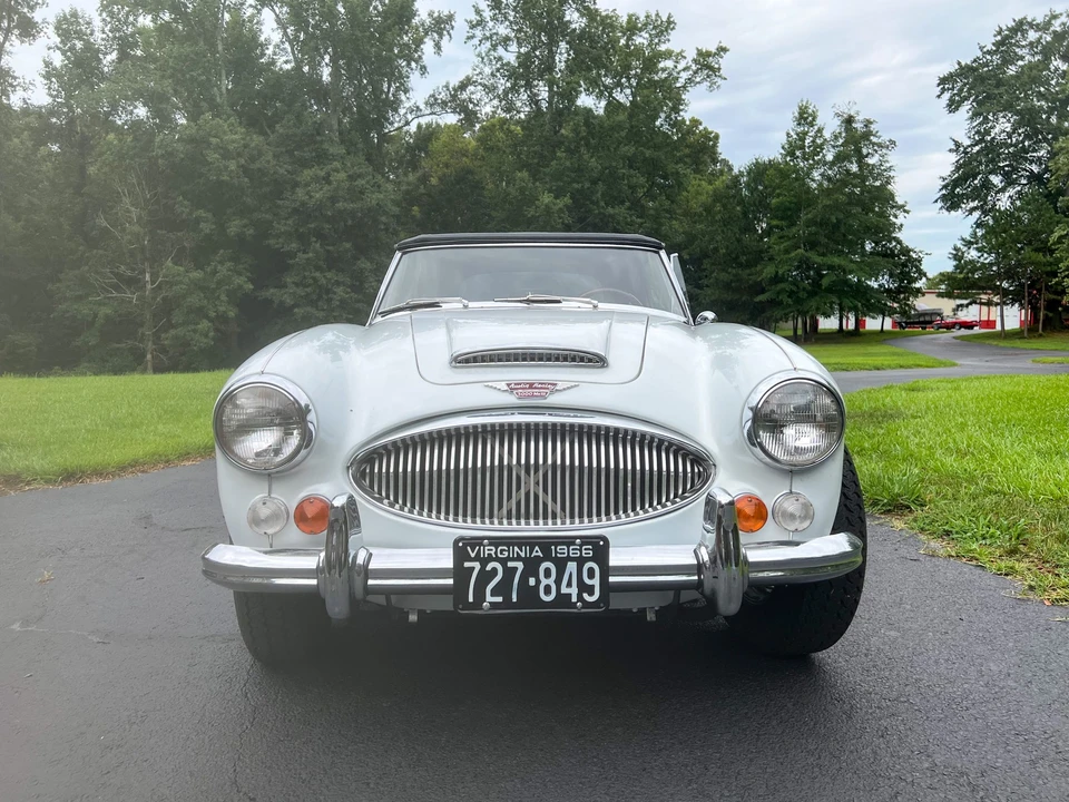 1966 Austin-Healey 3000 Mark III - Image 17 of 31
