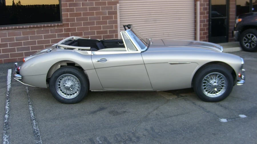 1966 Austin-Healey 3000 Mark III - Image 2 of 6