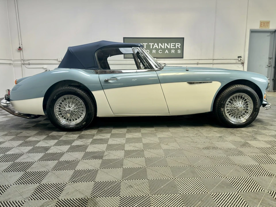 1966 Austin-Healey 3000 Mark III - Image 11 of 31