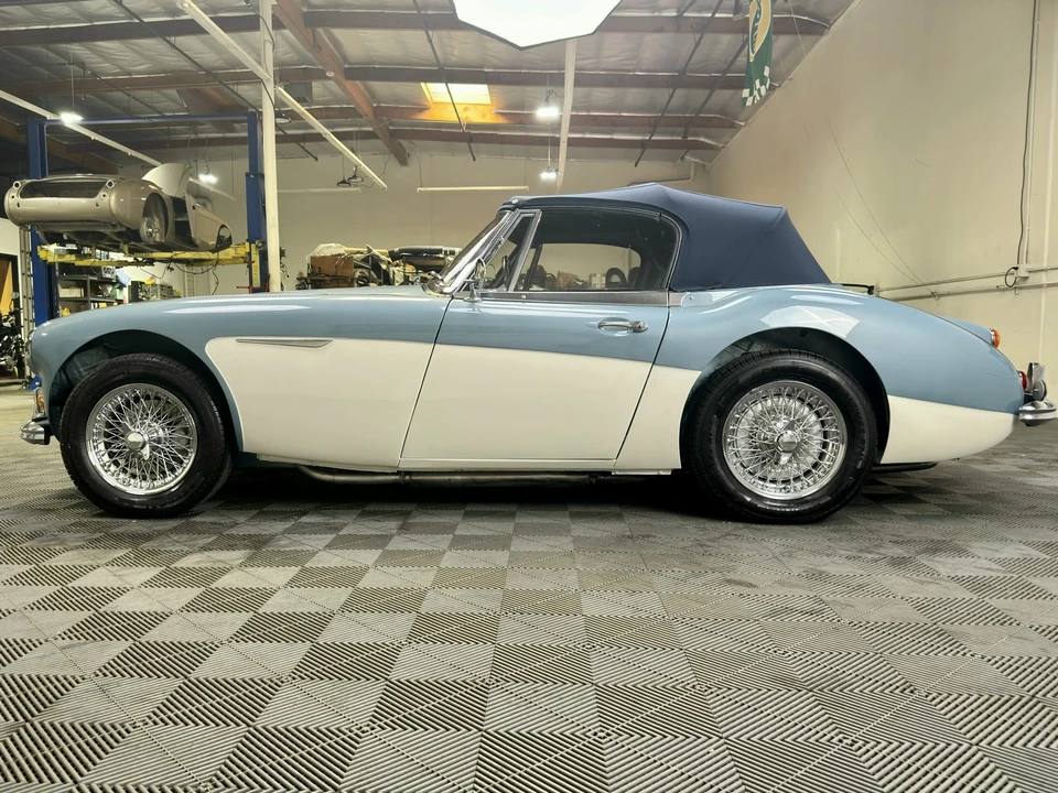 1966 Austin-Healey 3000 Mark III - Image 10 of 31
