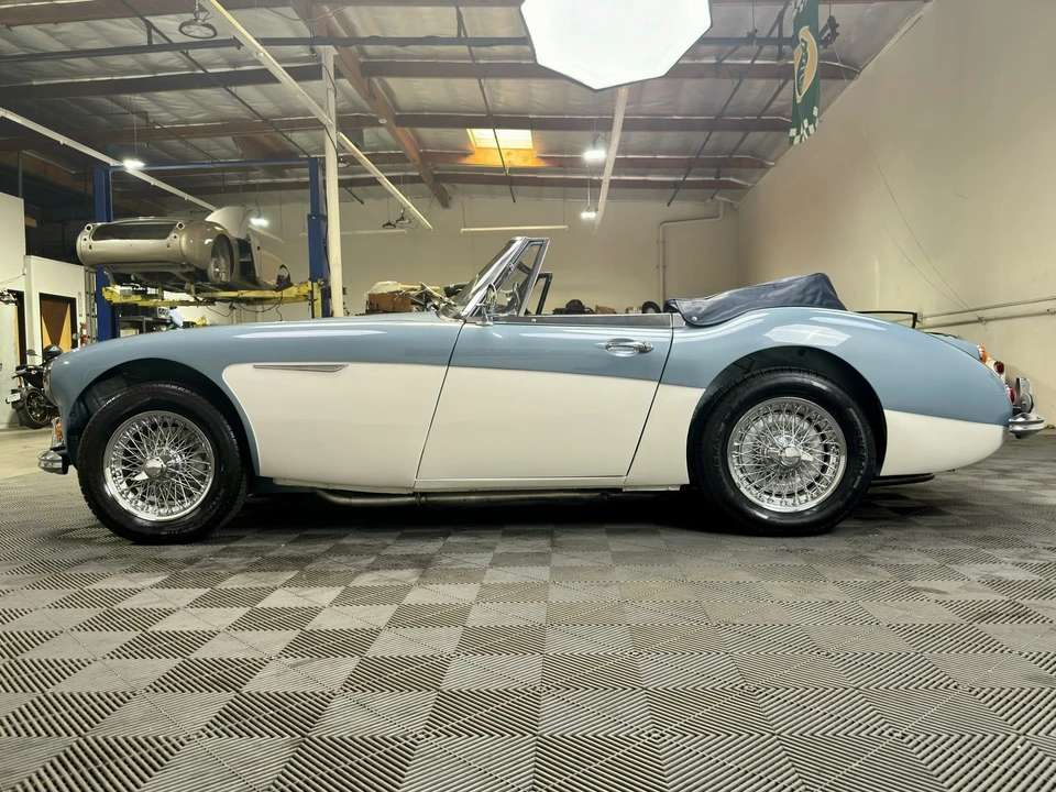 1966 Austin-Healey 3000 Mark III - Image 12 of 31