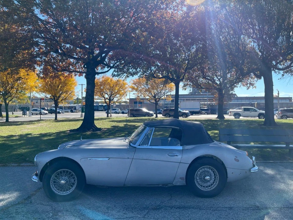 1966 Austin-Healey 3000 Mark III - Image 2 of 5