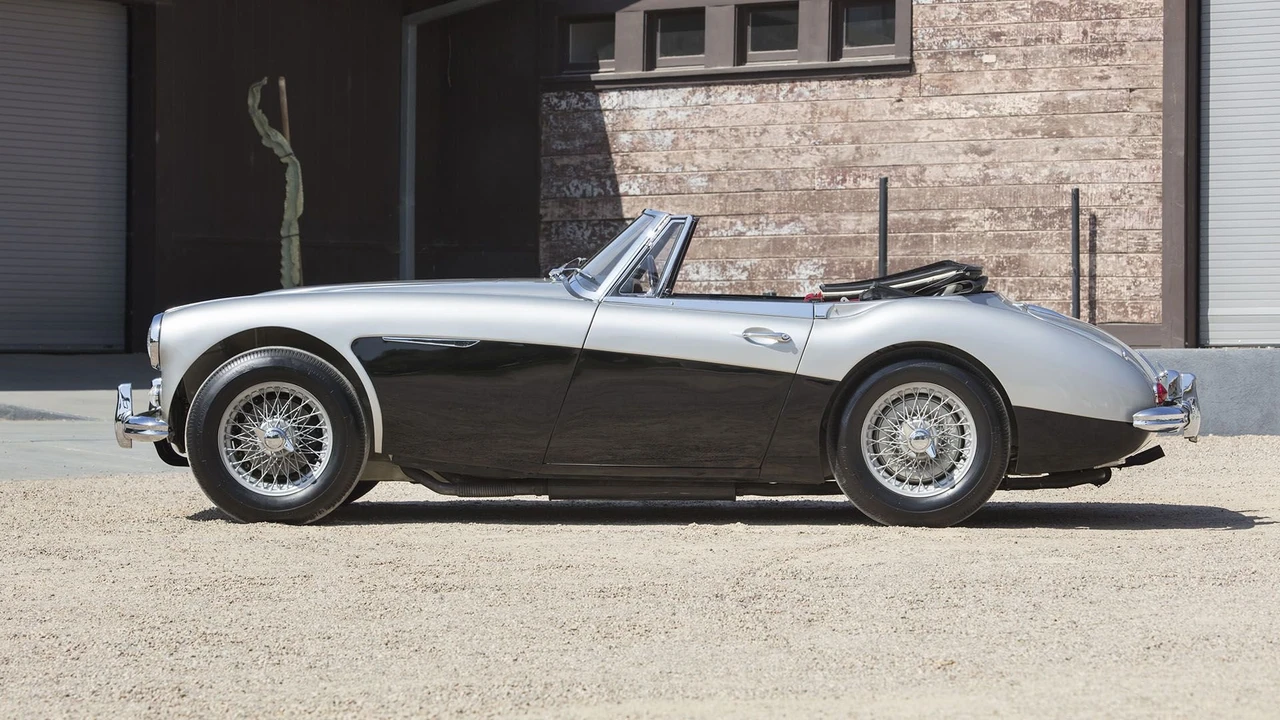 1966 Austin-Healey 3000 Mark III - Image 15 of 31