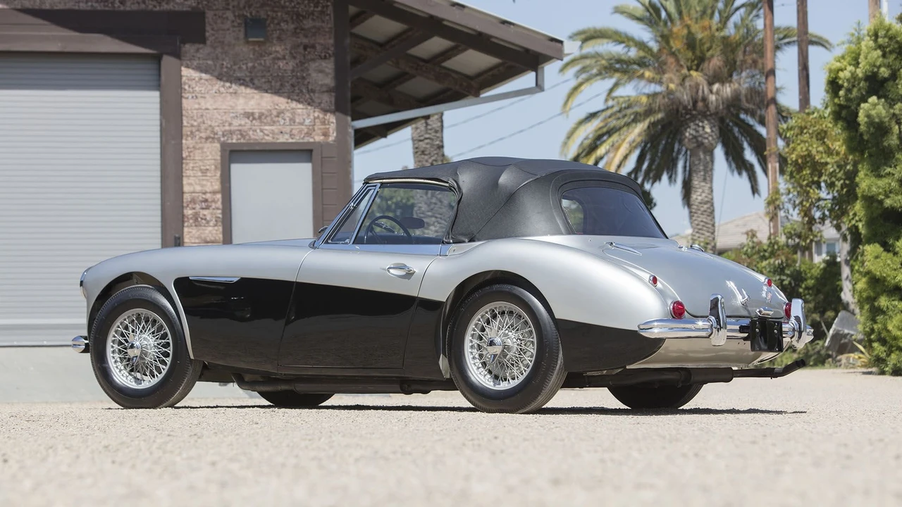 1966 Austin-Healey 3000 Mark III - Image 16 of 31
