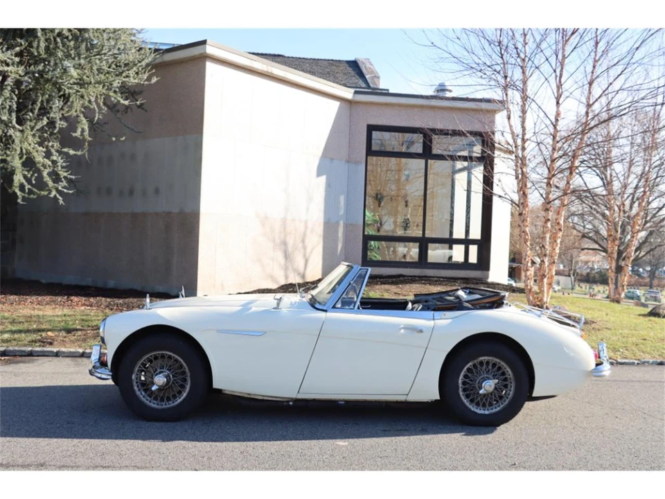 1966 Austin-Healey 3000 Mark III - Image 4 of 8