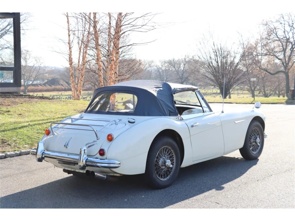 1966 Austin-Healey 3000 Mark III - Image 5 of 8