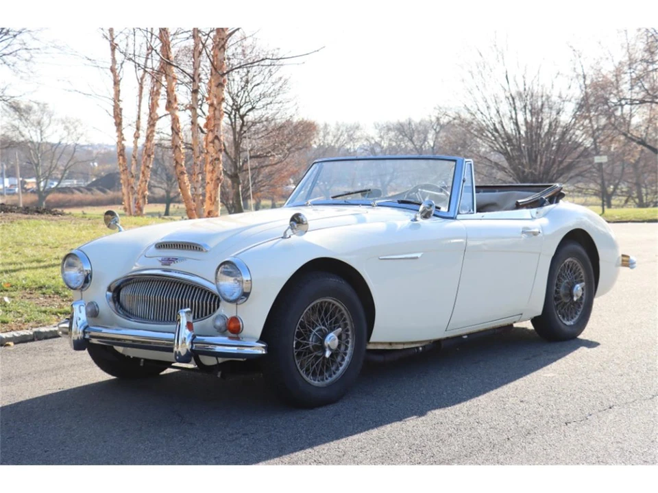 1966 Austin-Healey 3000 Mark III - Image 2 of 8