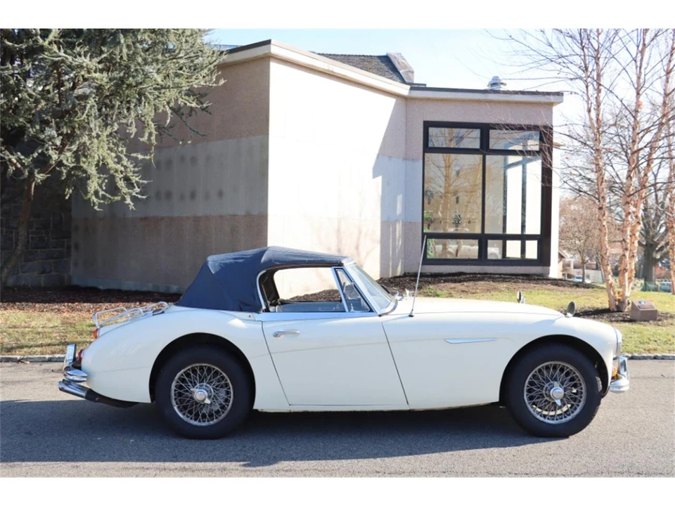 1966 Austin-Healey 3000 Mark III - Image 3 of 8