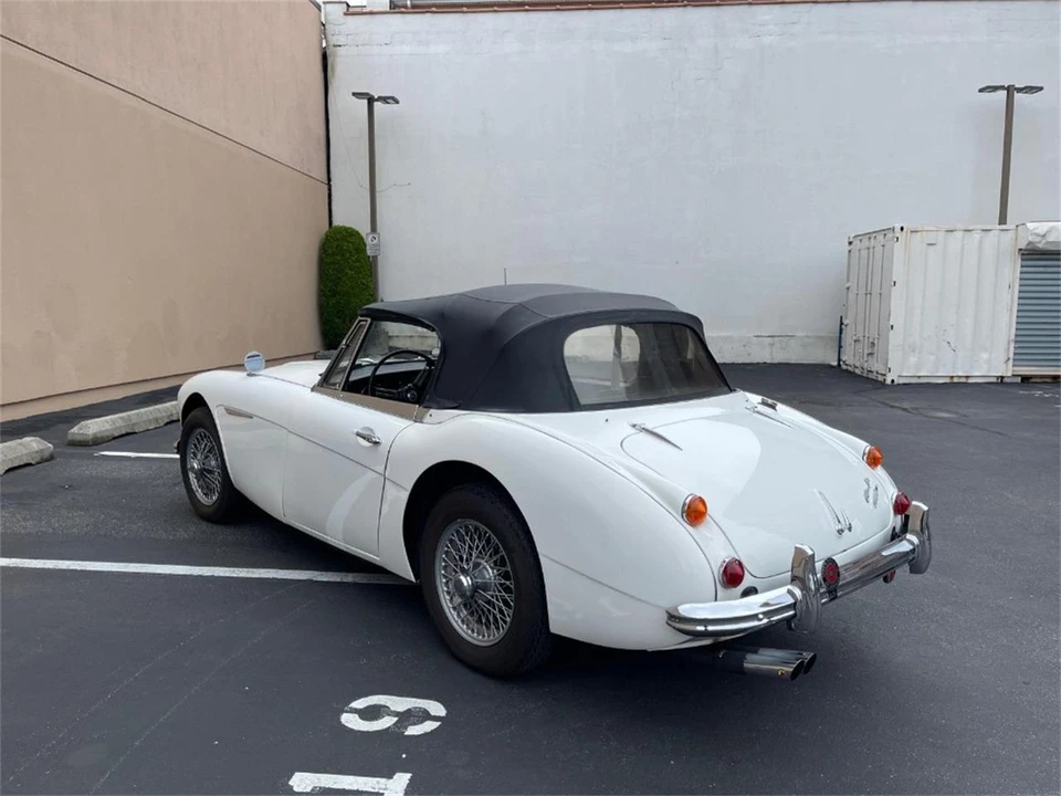 1966 Austin-Healey 3000 Mark III - Image 6 of 8