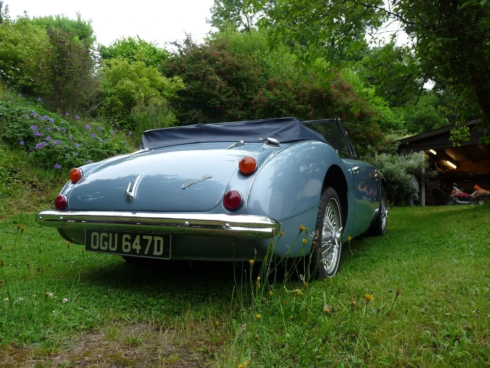 1966 Austin-Healey 3000 Mark III - Image 16 of 31