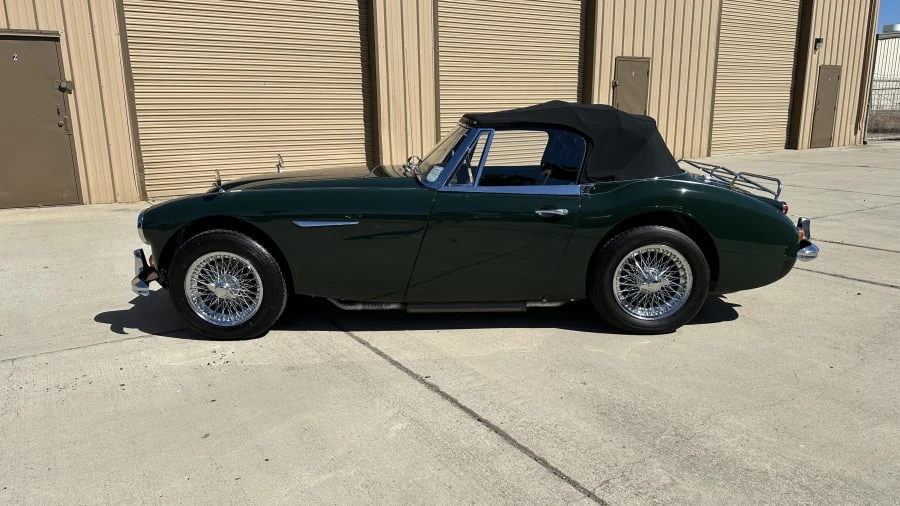 1966 Austin-Healey 3000 Mark III - Image 2 of 10