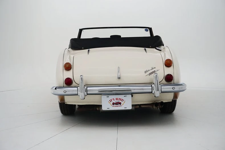 1966 Austin-Healey 3000 Mark III - Image 9 of 20