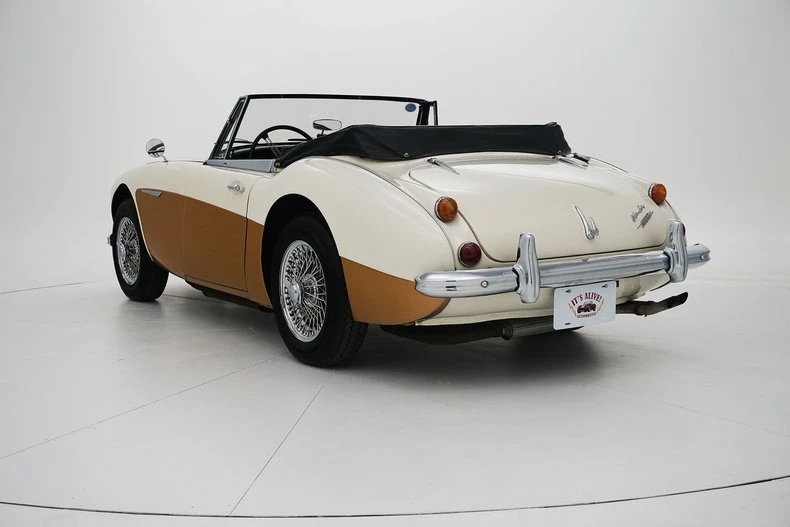 1966 Austin-Healey 3000 Mark III - Image 8 of 20