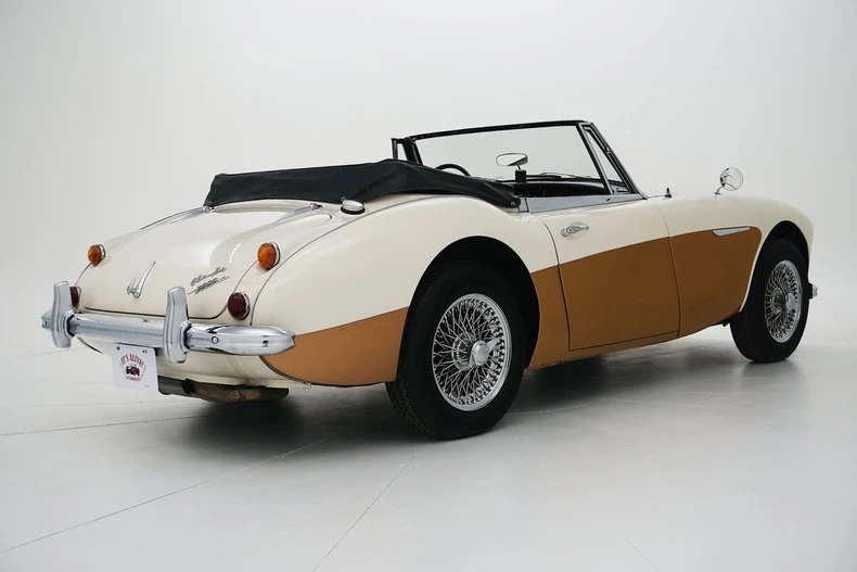 1966 Austin-Healey 3000 Mark III - Image 11 of 20