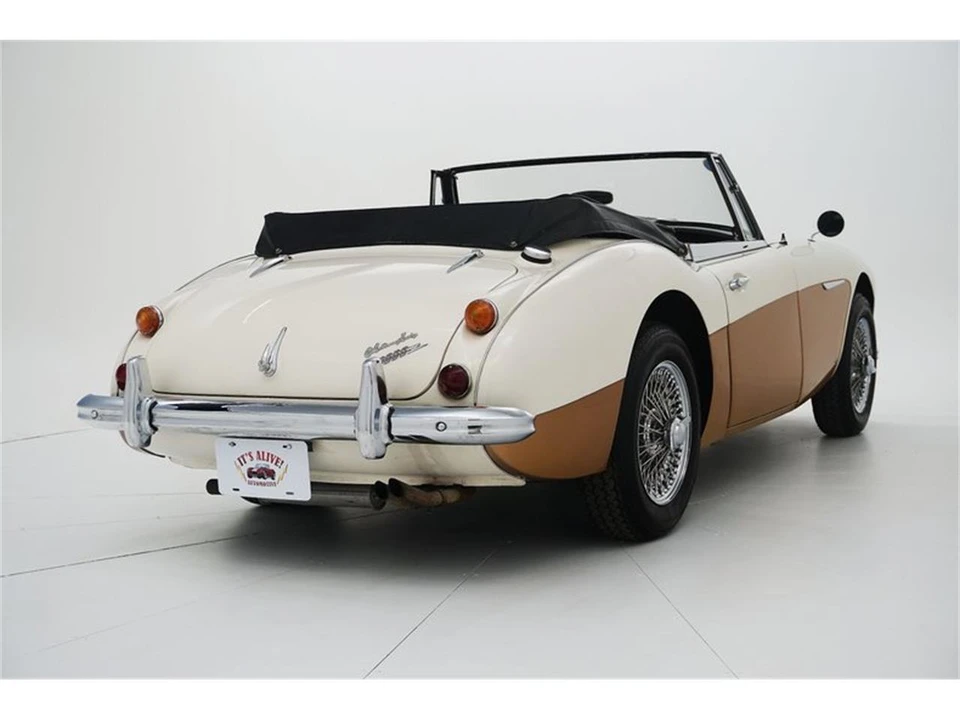 1966 Austin-Healey 3000 Mark III - Image 10 of 31