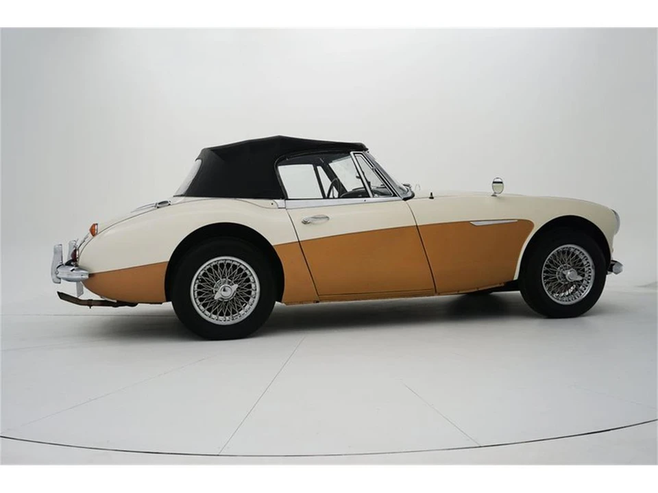 1966 Austin-Healey 3000 Mark III - Image 28 of 31