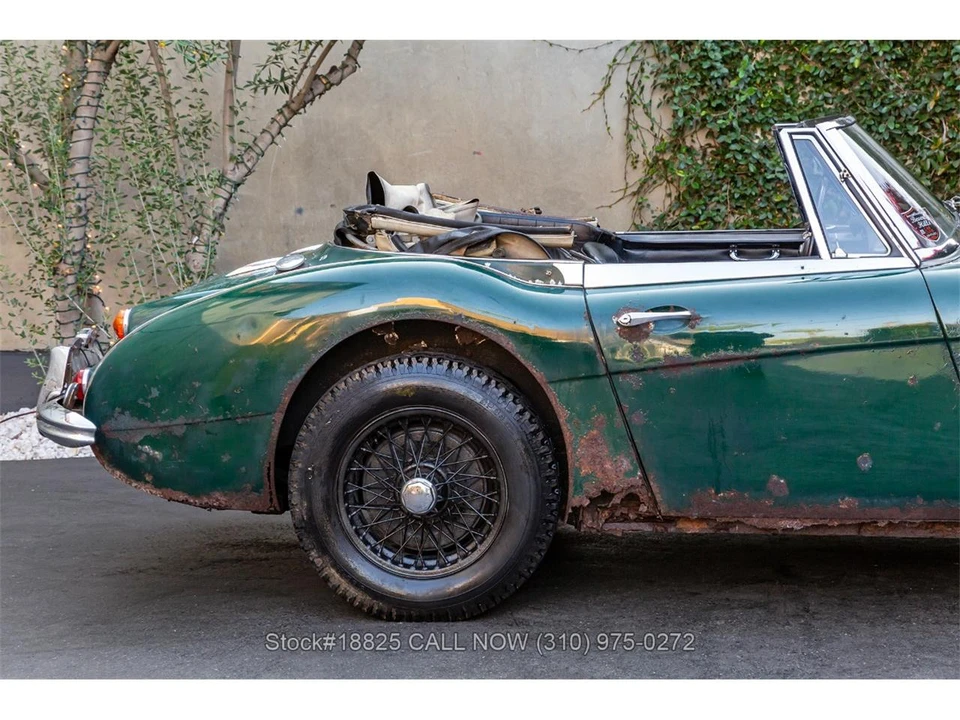 1966 Austin-Healey 3000 Mark III - Image 16 of 31