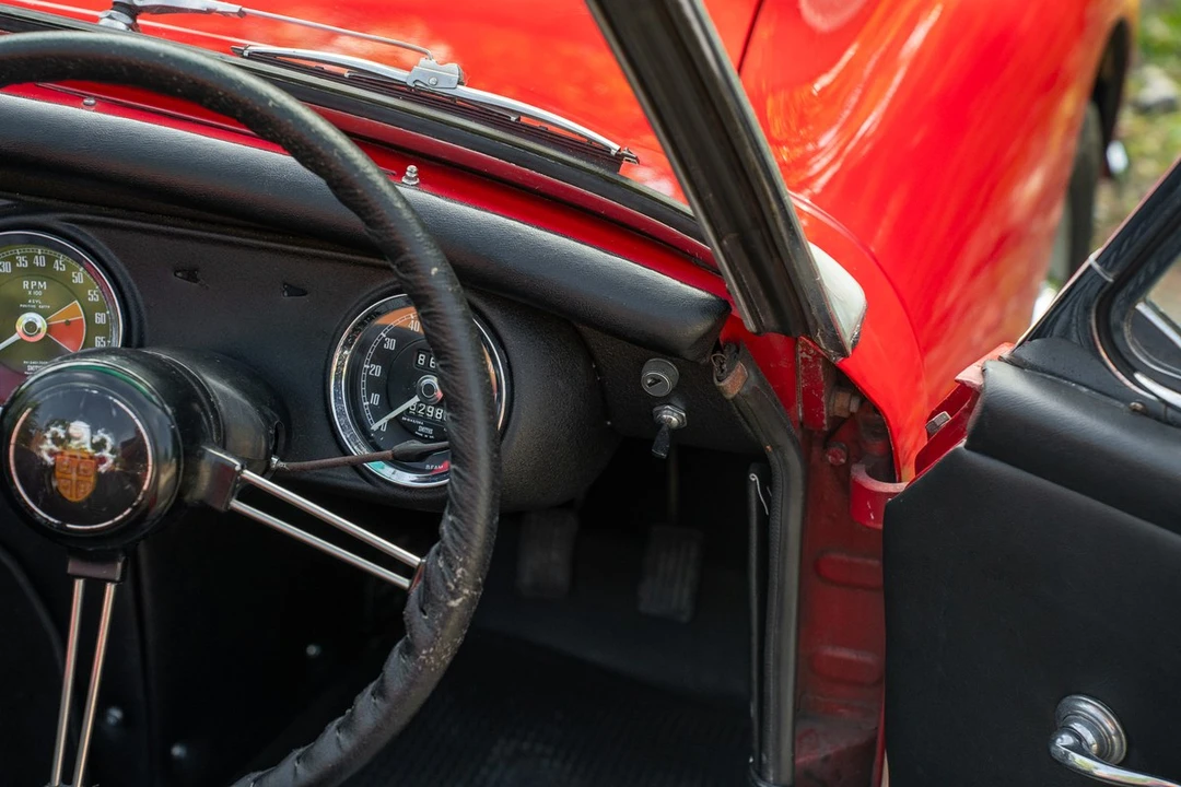 2025 Austin-Healey Sprite Mark III - Image 28 of 30