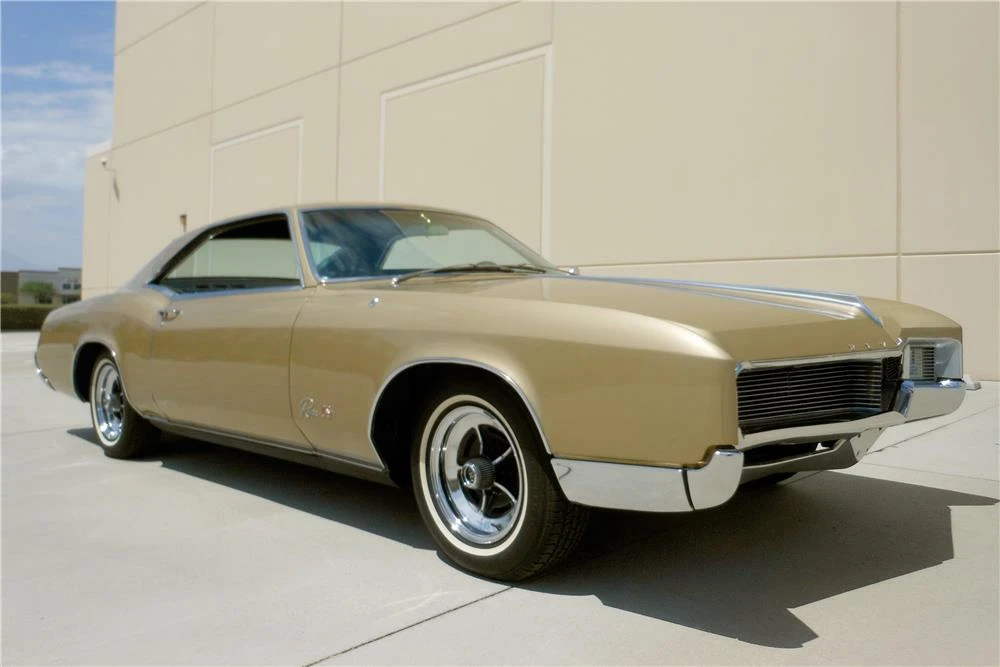 1966 Buick Riviera 2nd Gen - Image 2 of 4