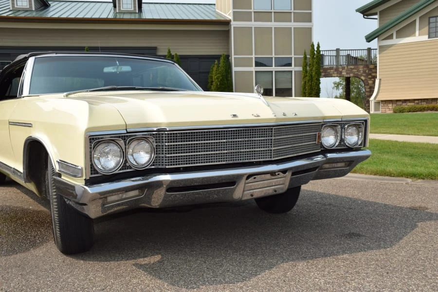 1966 Buick Electra - Image 10 of 16