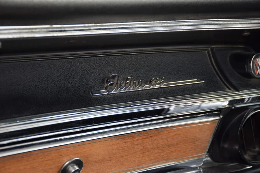 1966 Buick Electra - Image 13 of 16