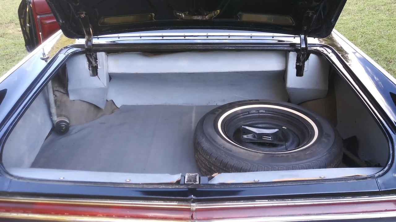 1966 Buick Electra - Image 6 of 7