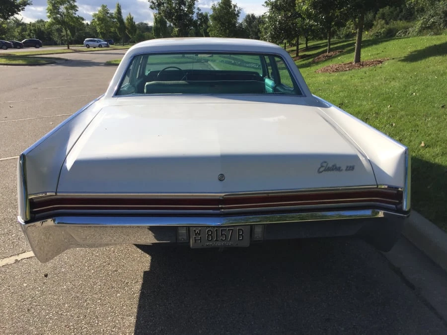 1966 Buick Electra - Image 7 of 11