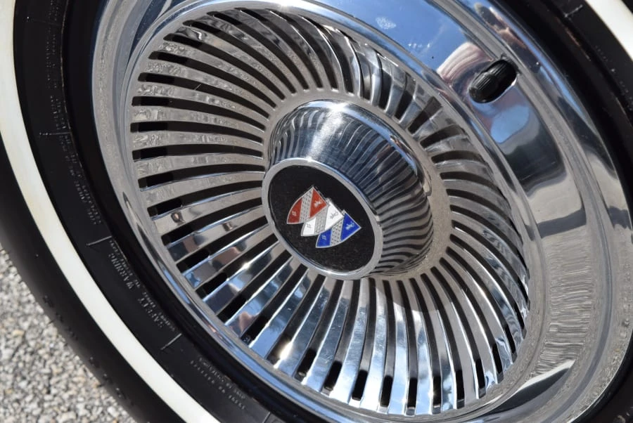 1966 Buick LeSabre - Image 8 of 12