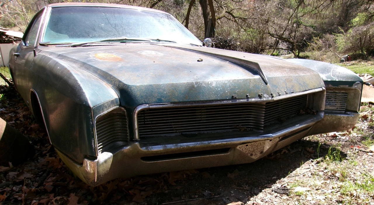 1966 Buick Riviera 2nd Gen - Image 3 of 20